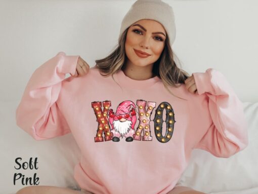 Gnomes Valentine Day Shirt XOXO Valentine Day Sweatshirt Valentine Gnomes Shirt XOXO Valentine Shirt Cute Gnomes Valentine Sweater Gnomes