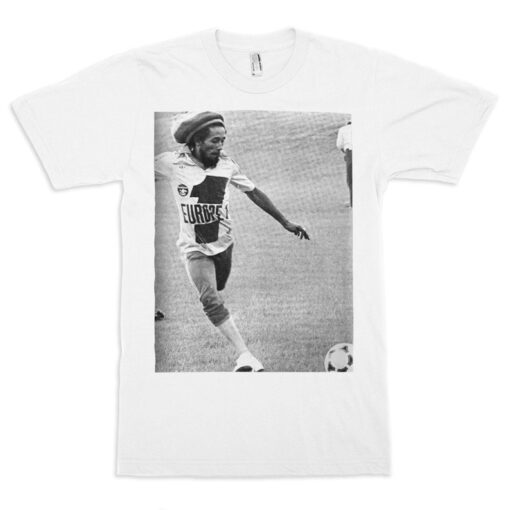 Bob Marley Playing Football T-Shirt , Men's Women's Sizes , Cotton Tee (wra-065)