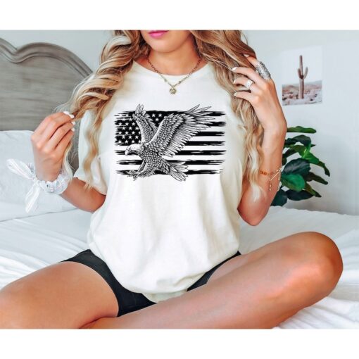 USA Eagle Flag Shirt, America Lovers Tee Gift, America Traveler Outfit, American Eagle Shirt, Patriotic Shirt