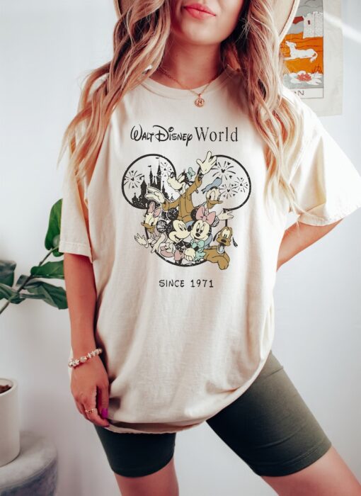 Retro Vintage Walt Disney World Est 1971 Shirt,Mickey and Friend Shirt,Disneyworld Est 1971 Shirt,Disney Family Shirt