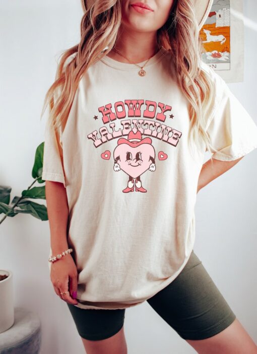 Valentine's Day Shirt | Howdy Valentine | Retro Valentine Shirt | Valentine's Day Gift | Funny Valentine