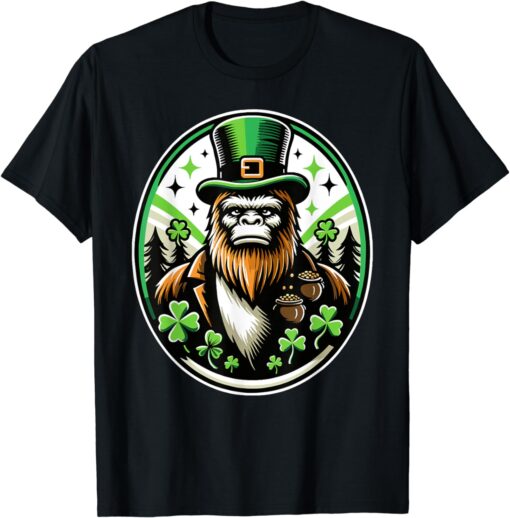 St Patrick's Day Bigfoot Leprechaun Sasquatch Irish Shamrock T-Shirt