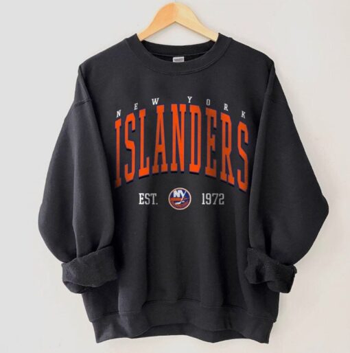 New York Islanders Crewneck, Vintage Style New York Islanders Sweatshirt, New York Hockey Crewneck, College Sweatshirt