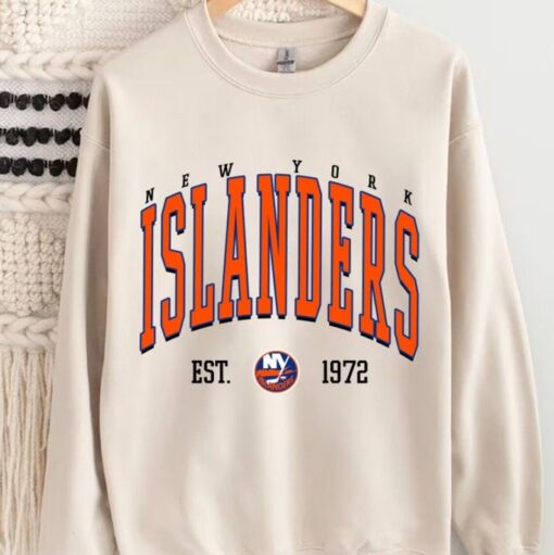 New York Islanders Crewneck, Vintage Style New York Islanders Sweatshirt, New York Hockey Crewneck, College Sweatshirt