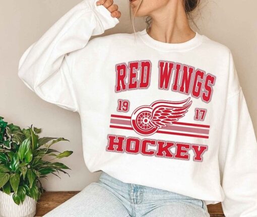 Vintage 90s Detroit Red Wings Sweatshirt Shirt, Red Wings Hockey Crewneck Sweatshirt