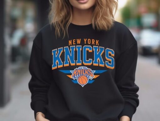 New York Knicks Sweatshirt Women Vintage New York Knicks Crewneck Men Distressed Knicks Pullover Vintage Unisex Knicks