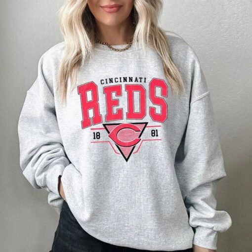 Vintage Cincinnati Reds Sweatshirt ,Cincinnati Reds baseball crewneck