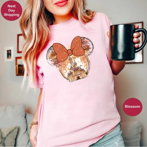 Fall Minnie Ear T-Shirt, Fall Magic Kingdom Tee, Disney Fall Girl Tee