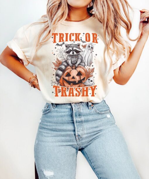 Trick or Trashy Raccoon Halloween Shirt - Retro Raccoon Tee